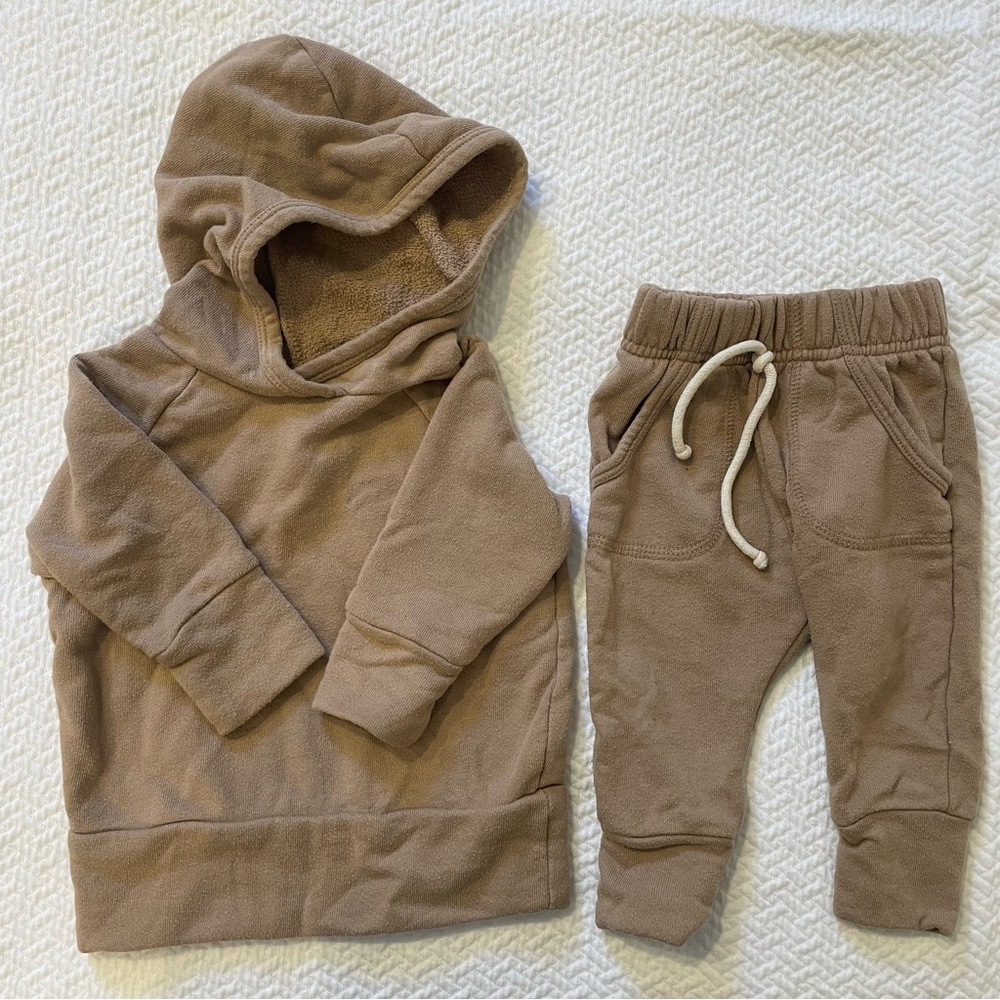 Little Wedgies sweatshirt hoodie and Jogger tan Sweatpants Set